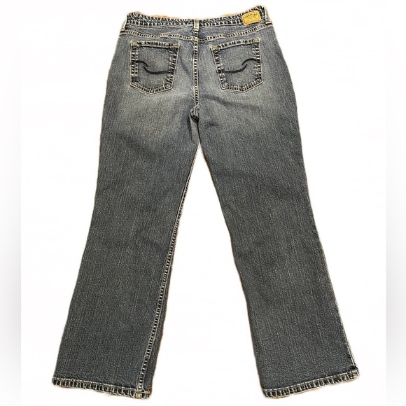 👖 Signature by Levi Strauss Mid Rise Bootcut Jeans | Blue | Size 14 Short - Picture 2 of 9